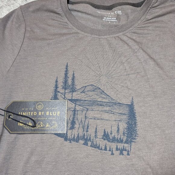 NEW United By Blue Gray TShirt Mountains V-Neck Graphic Tee T-Shirt XS - Picture 6 of 7